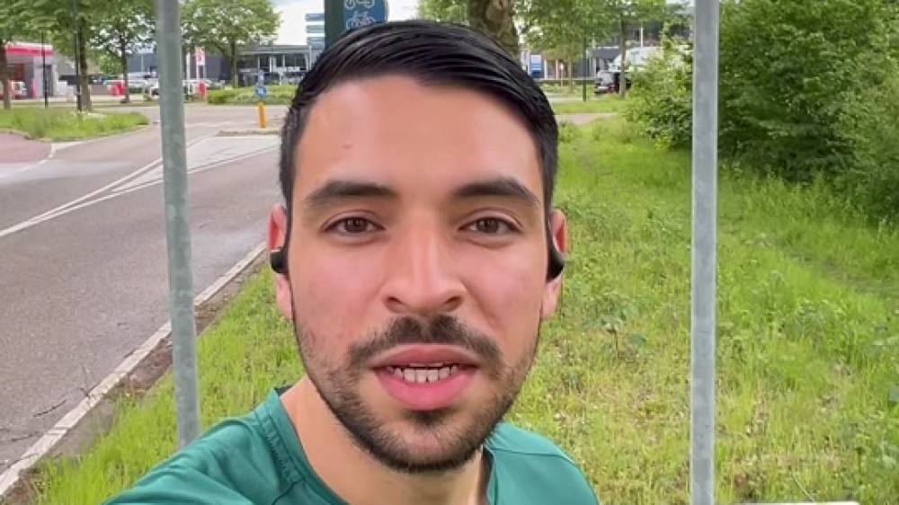 Coverbeeld van de ALLsportsradio-publicatie over Runwithappie